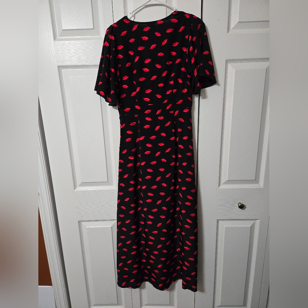 A New Day Black Maxi Dress W/ Lips ππ, Kiss Design Dress, Size 10, NWT - Picture 10 of 15